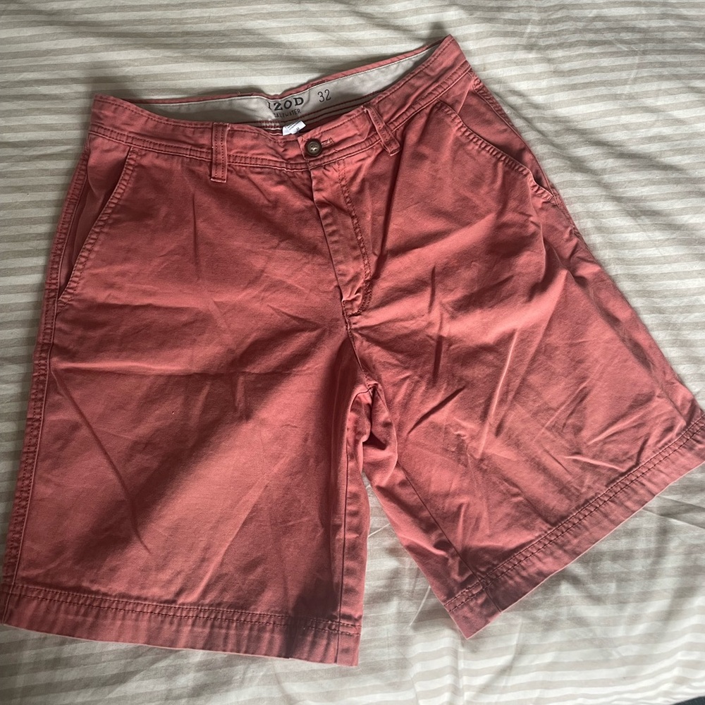 Izod Saltwater Flat Chino Shorts